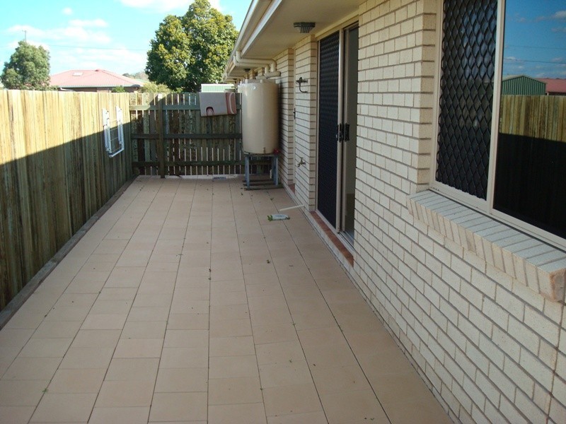 2a Joseph Street, Oakey QLD 4401