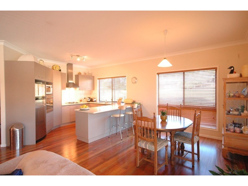 7 Debbie Court, Highfields QLD 4352