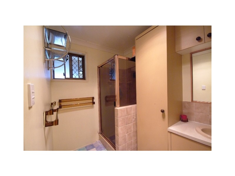3 Kratzman Court, Kearneys Spring QLD 4350