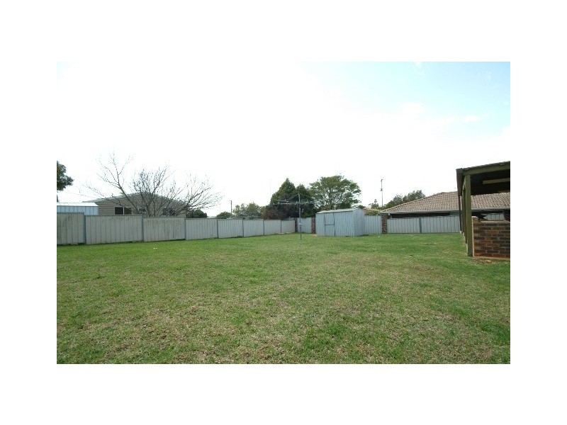 3 Kratzman Court, Kearneys Spring QLD 4350