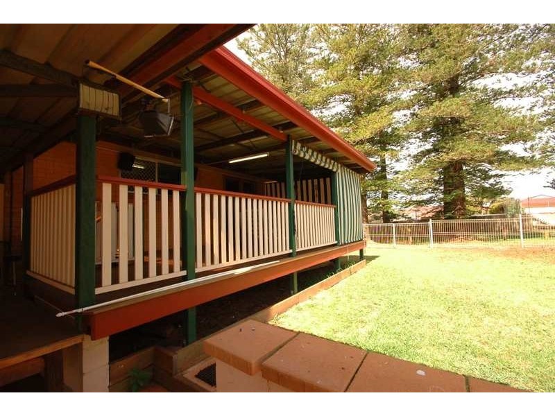 62 Hursley Road, Newtown QLD 4350