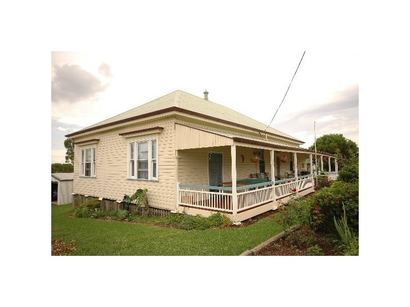 14 Ramsay Street, Greenmount QLD 4359
