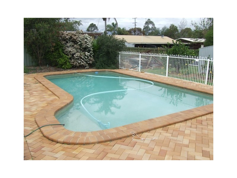 15 Handley Drive, Westbrook QLD 4350