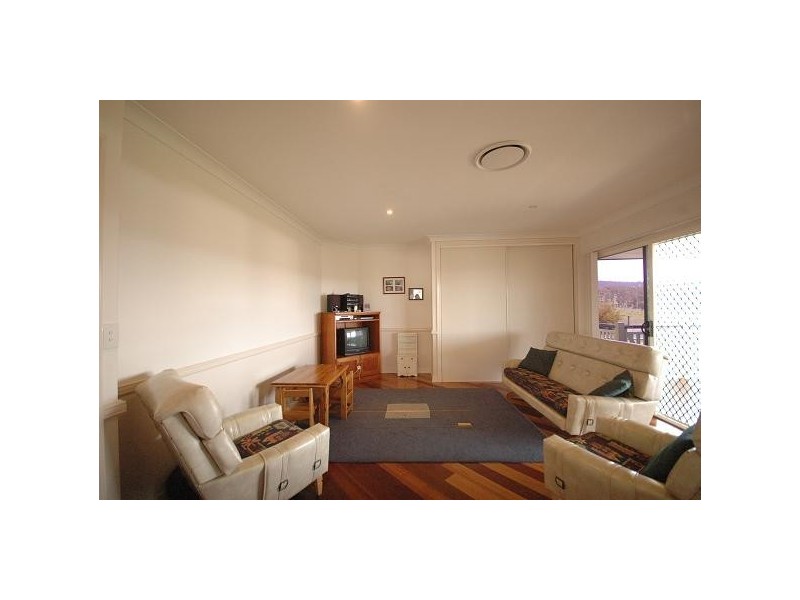 24 Freyling Road, Hodgson Vale QLD 4352