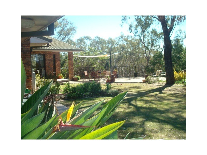 8 Hastings Road, Oakey QLD 4401