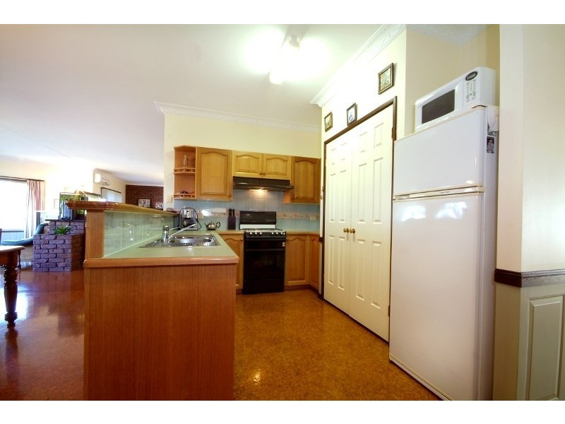 5 Kikuyu Court, Meringandan QLD 4352