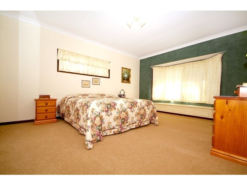 5 Kikuyu Court, Meringandan QLD 4352