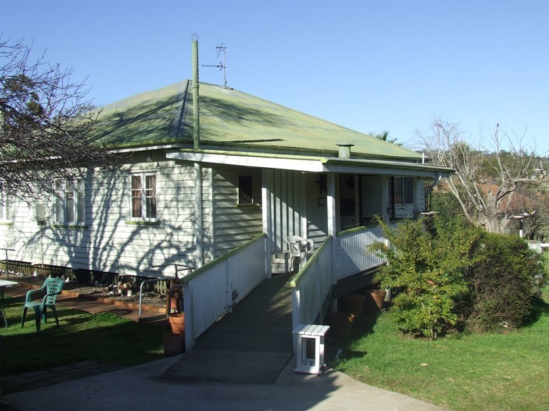 16 Canning Street, Drayton QLD 4350