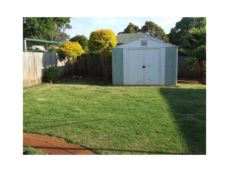 20 Chamberlain Street, Toowoomba QLD 4350