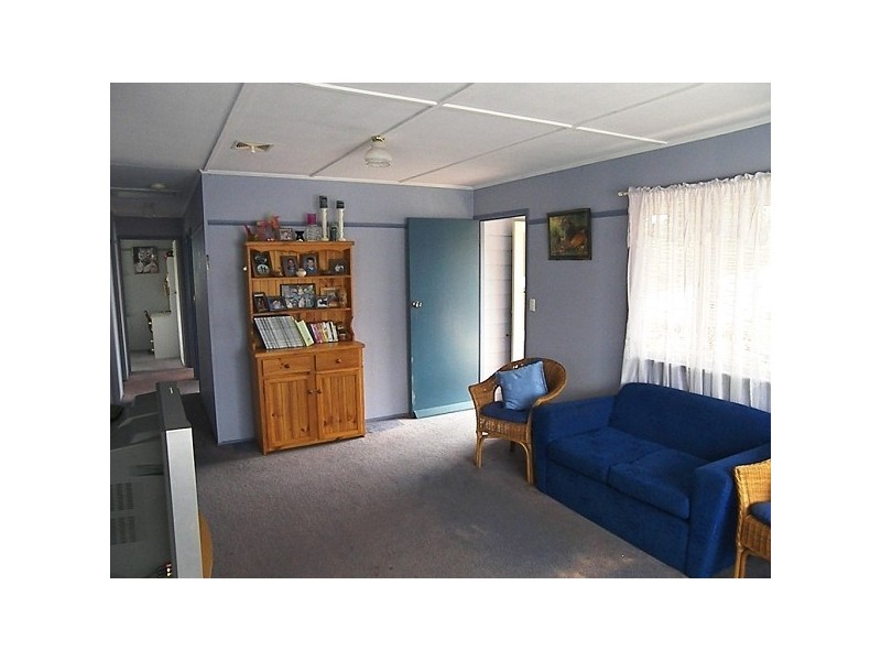 12 Sixth Avenue, Harristown QLD 4350