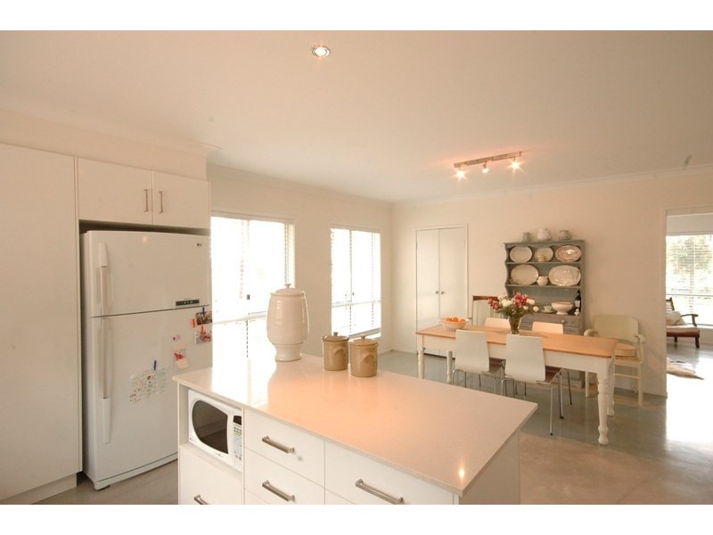 10 Rangeview Drive, Top Camp QLD 4350