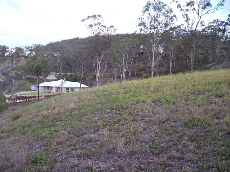 6 Rangeview Drive, Preston QLD 4352