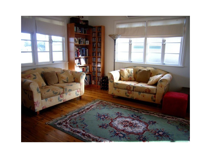 6 Elworthy Street, Toowoomba QLD 4350