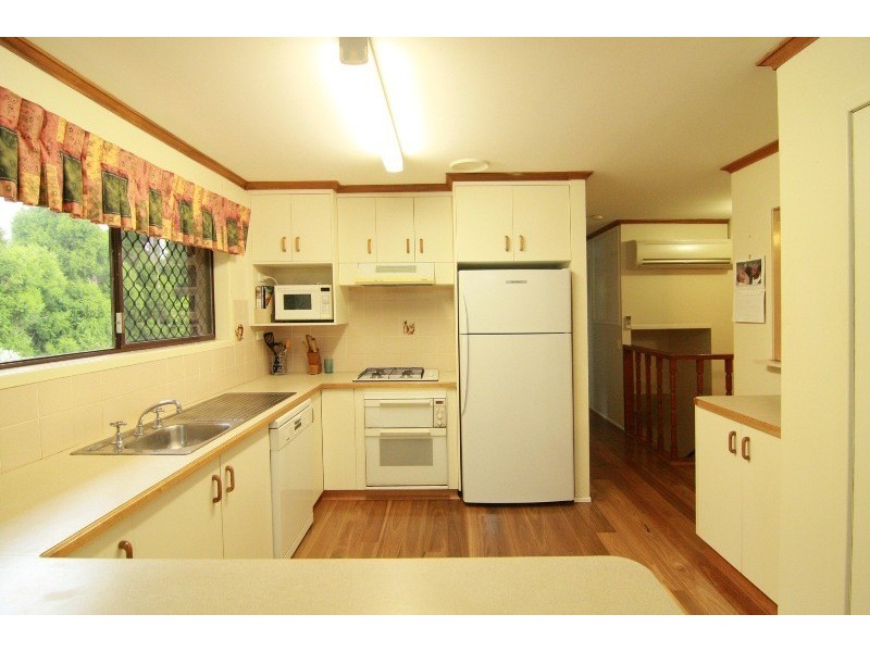 11 Culliford Drive, Middle Ridge QLD 4350