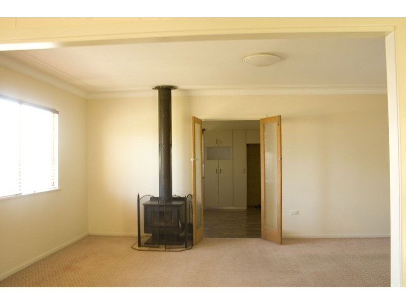 34 Hillside Street, Newtown QLD 4350