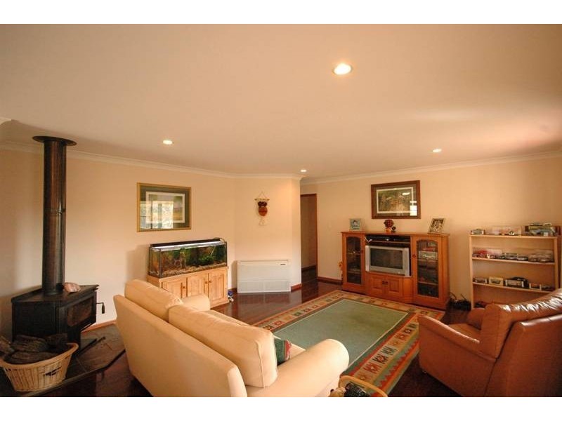 5 Echidna Crescent, Top Camp QLD 4350