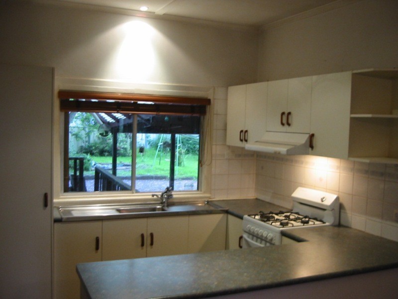 9 Burton Street, Harristown QLD 4350