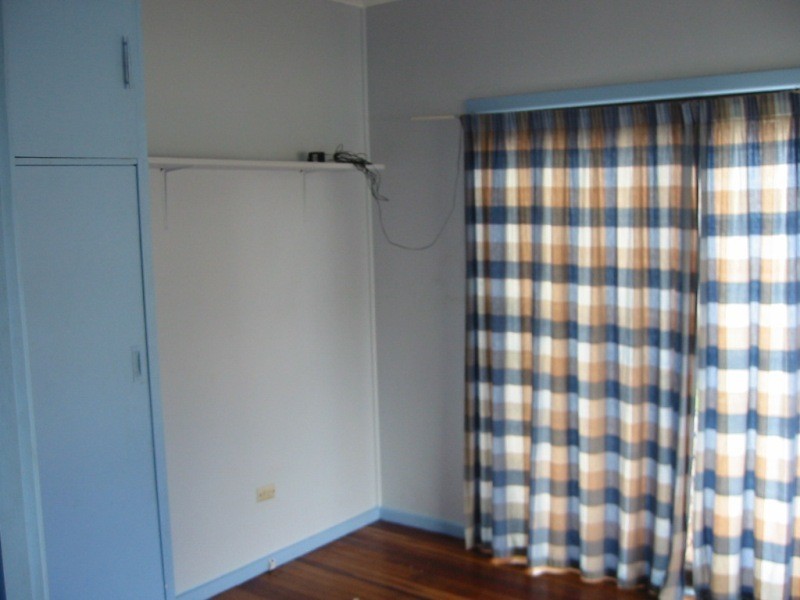 9 Burton Street, Harristown QLD 4350