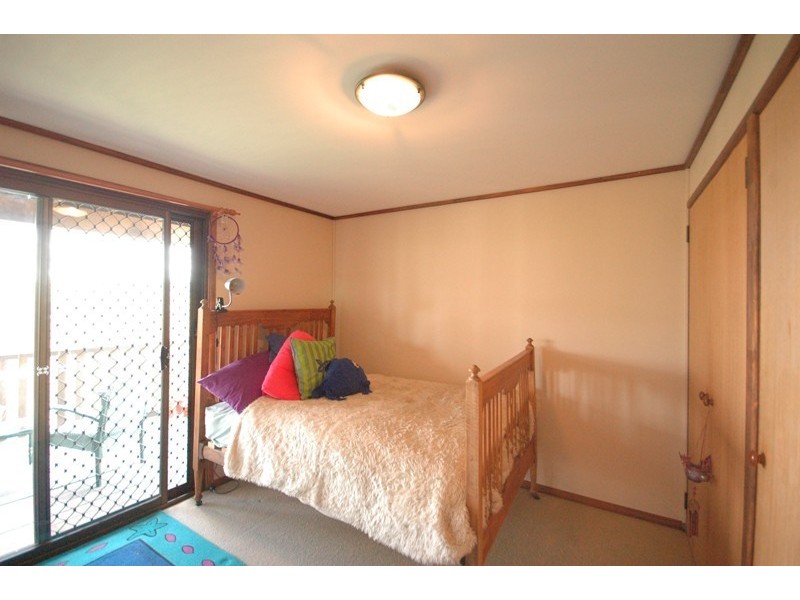 11 Hillview Court, Top Camp QLD 4350