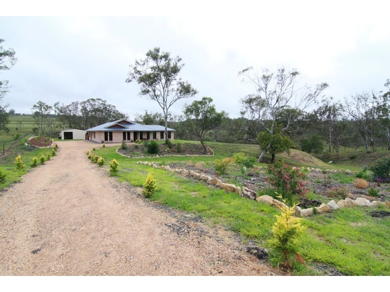 32 Pendoma Drive, Hodgson Vale QLD 4352