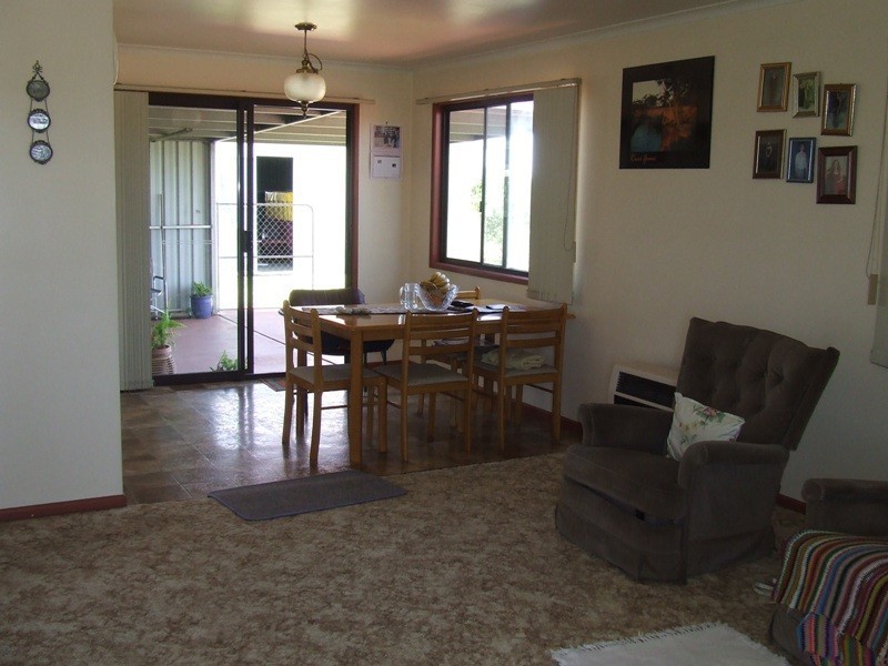 2 Fairfax Street, Cambooya QLD 4358