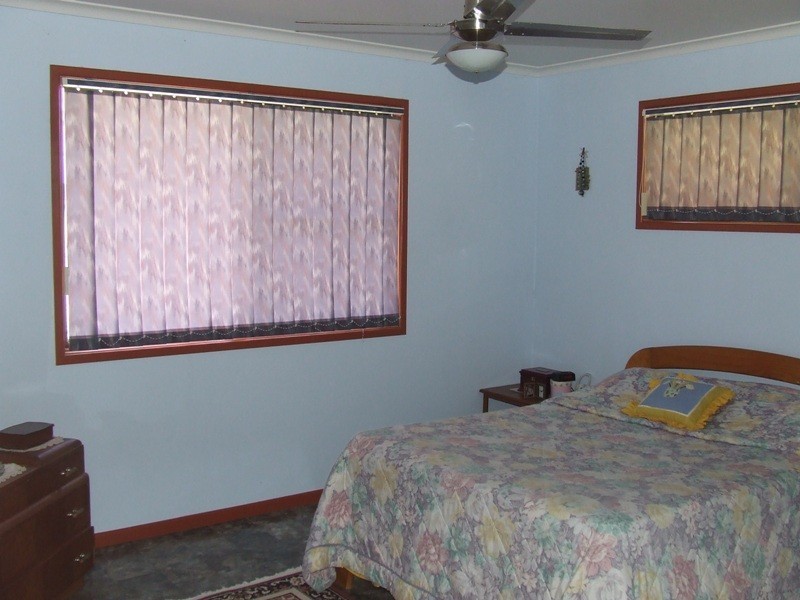 2 Fairfax Street, Cambooya QLD 4358