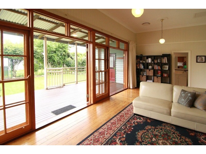 7 George Street, East Toowoomba QLD 4350