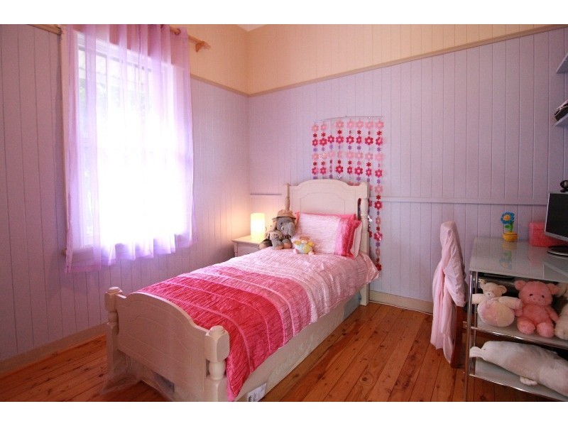 7 George Street, East Toowoomba QLD 4350