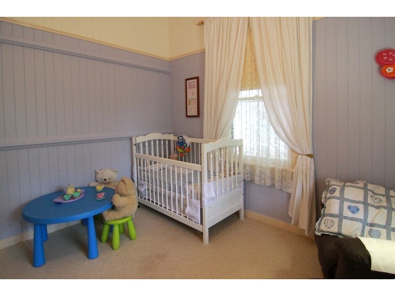 7 George Street, East Toowoomba QLD 4350