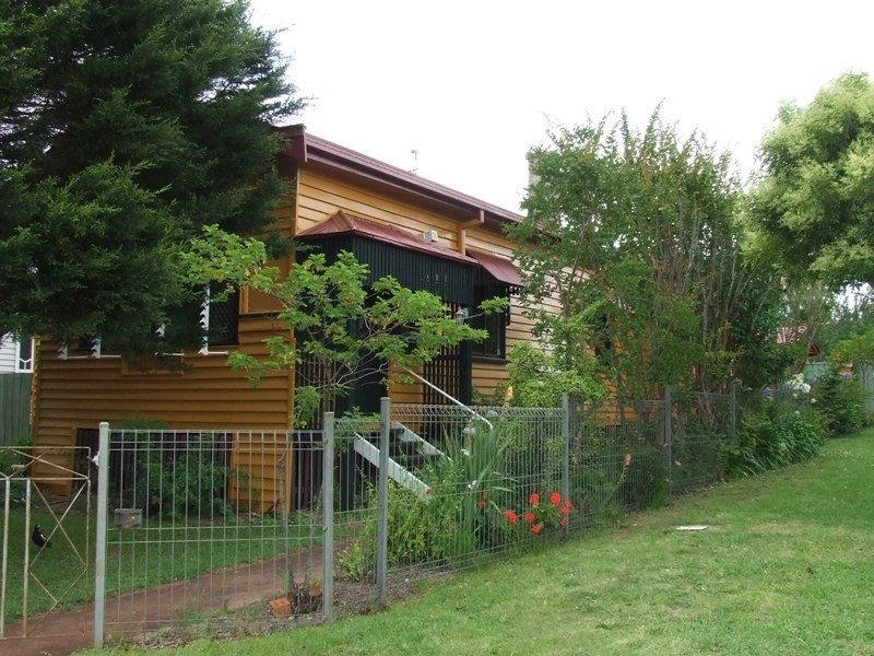 108 Mary Street, East Toowoomba QLD 4350