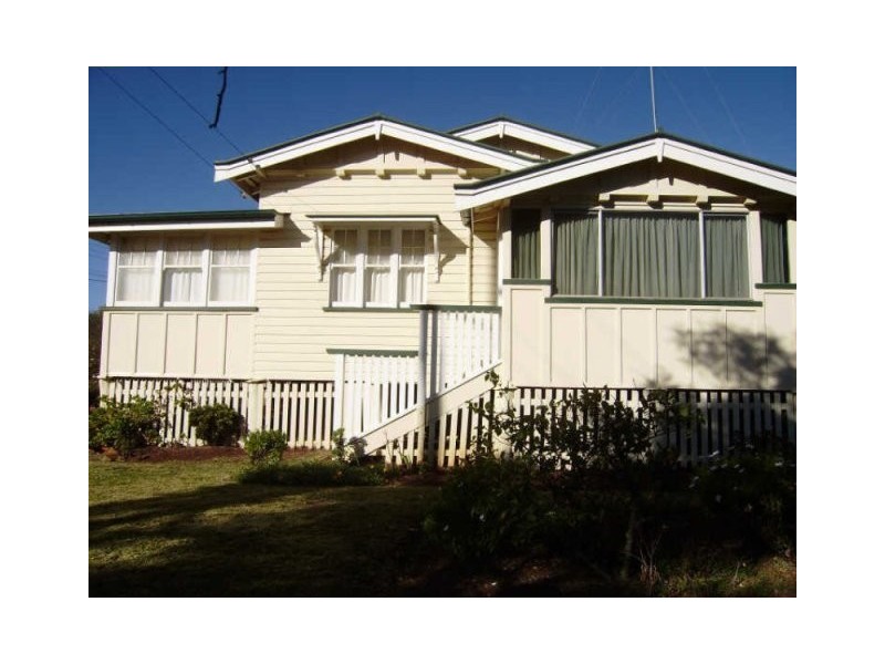 740 Ruthven Street, South Toowoomba QLD 4350