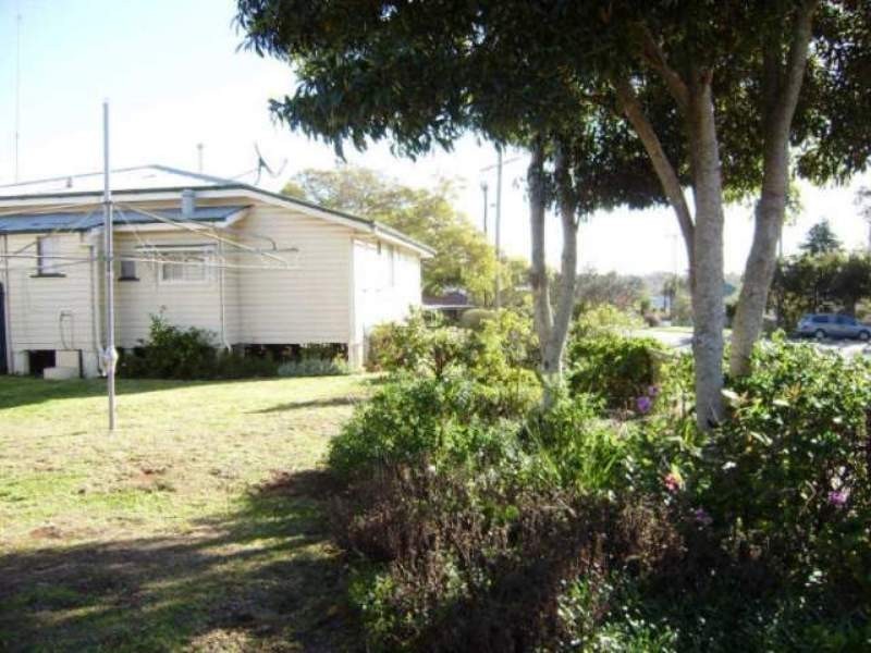 740 Ruthven Street, South Toowoomba QLD 4350