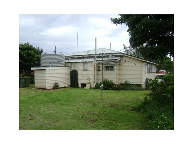 740 Ruthven Street, South Toowoomba QLD 4350