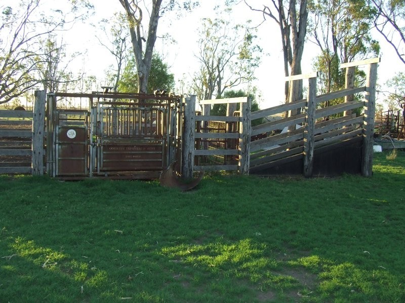 “Glencoe” Casiles Road, Yandilla QLD 4352