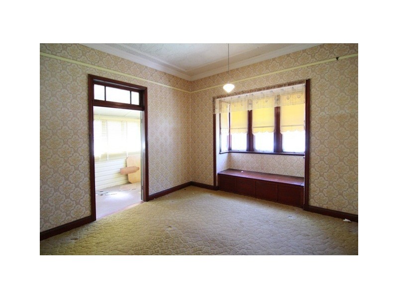 “Maycliff” 35 Arthur Street, East Toowoomba QLD 4350