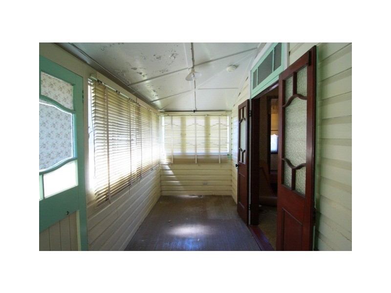“Maycliff” 35 Arthur Street, East Toowoomba QLD 4350