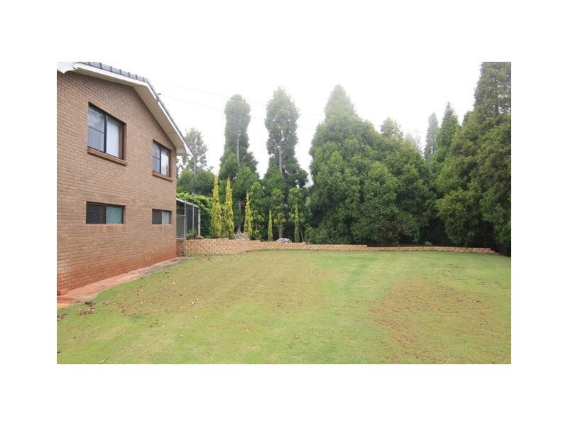 11 Culliford Drive, Middle Ridge QLD 4350