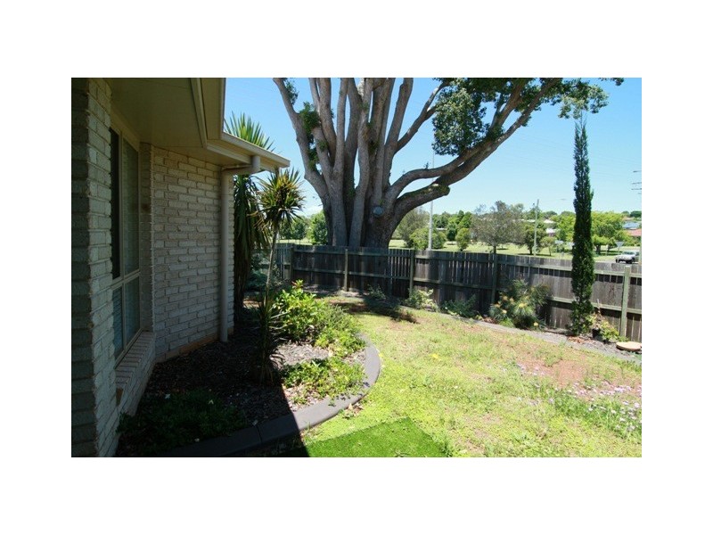 1/244 Mackenzie Street, Rangeville QLD 4350