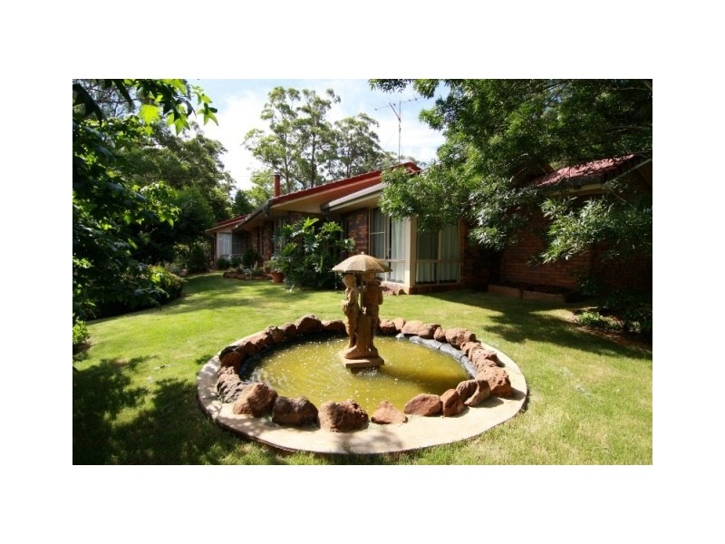 6 Hillsdale Crescent, Blue Mountain Heights QLD 4350