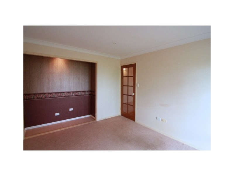 6 Hillsdale Crescent, Blue Mountain Heights QLD 4350