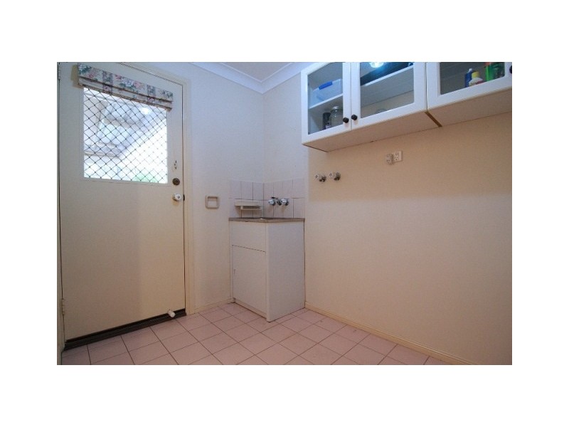 6 Hillsdale Crescent, Blue Mountain Heights QLD 4350