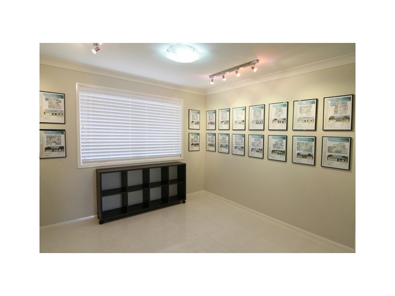 92 Spring Street, Middle Ridge QLD 4350