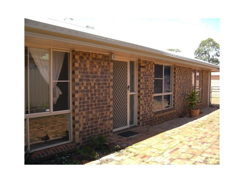 40 Payne Street, Wilsonton QLD 4350