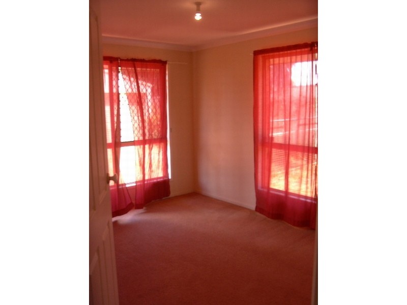 40 Payne Street, Wilsonton QLD 4350