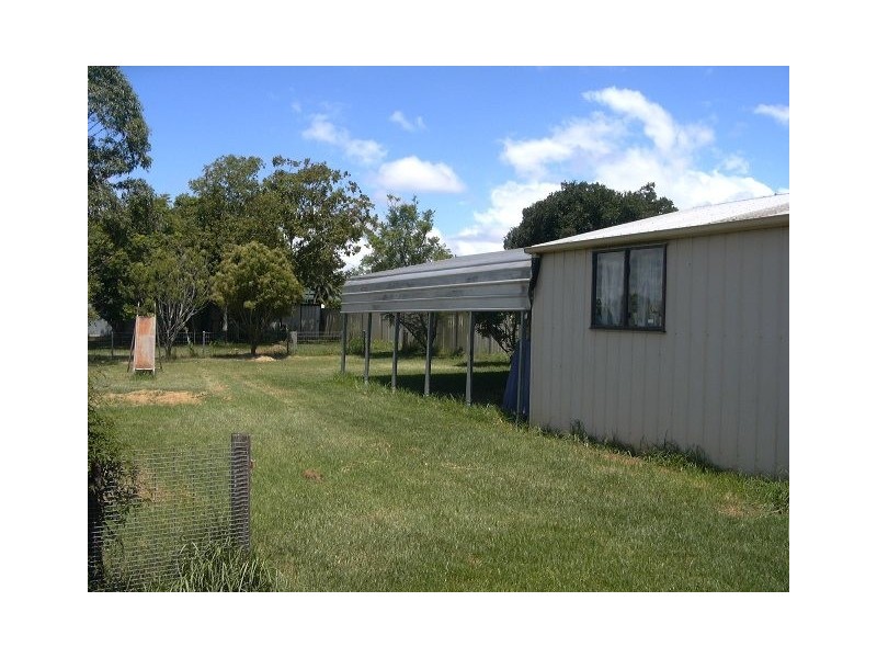 40 Payne Street, Wilsonton QLD 4350