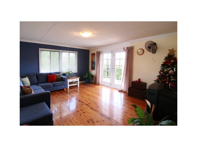 18 Hazzard Street, Centenary Heights QLD 4350