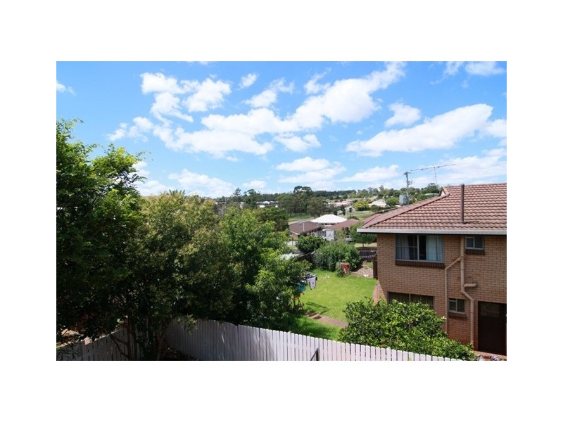 18 Hazzard Street, Centenary Heights QLD 4350