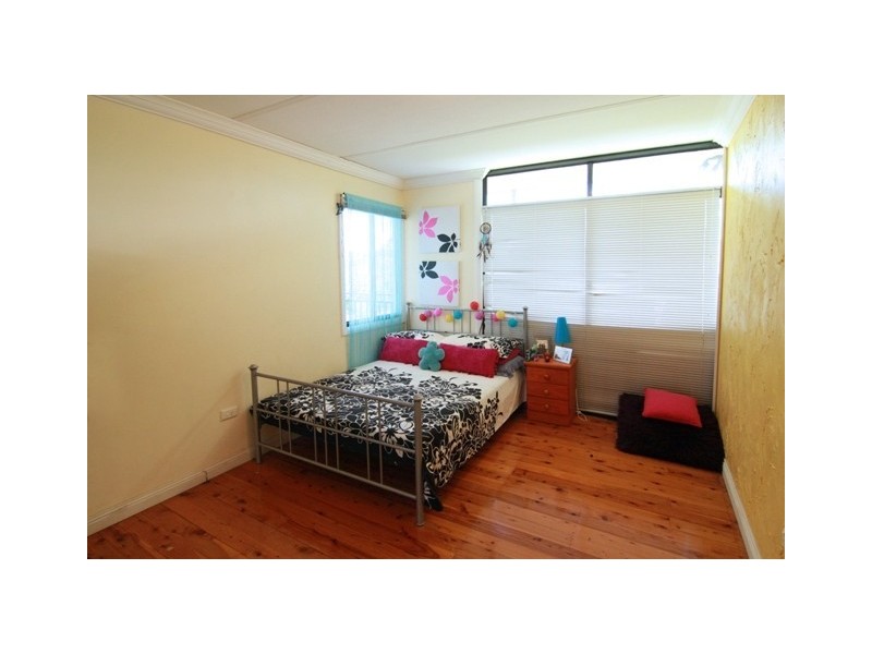 18 Hazzard Street, Centenary Heights QLD 4350