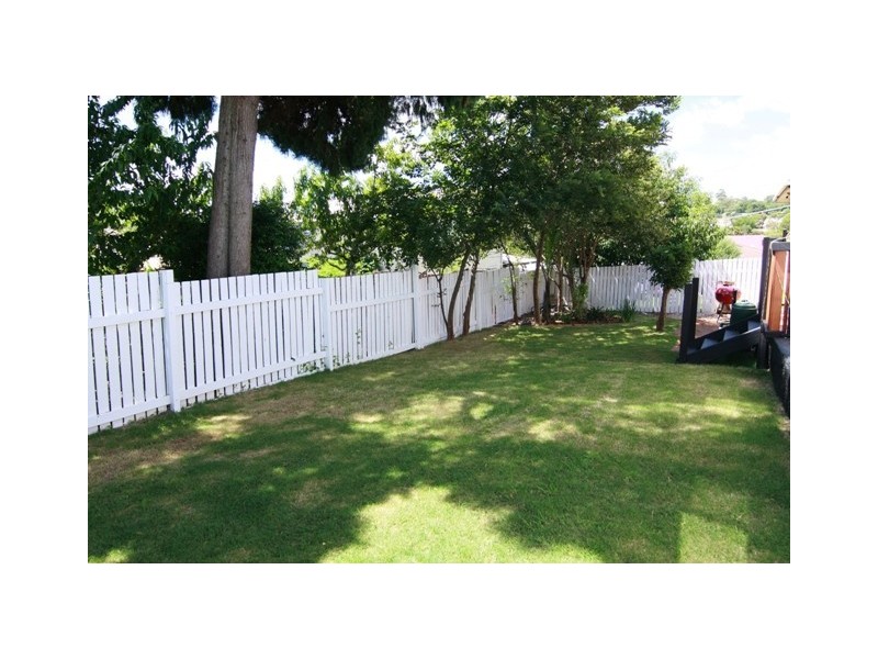 18 Hazzard Street, Centenary Heights QLD 4350