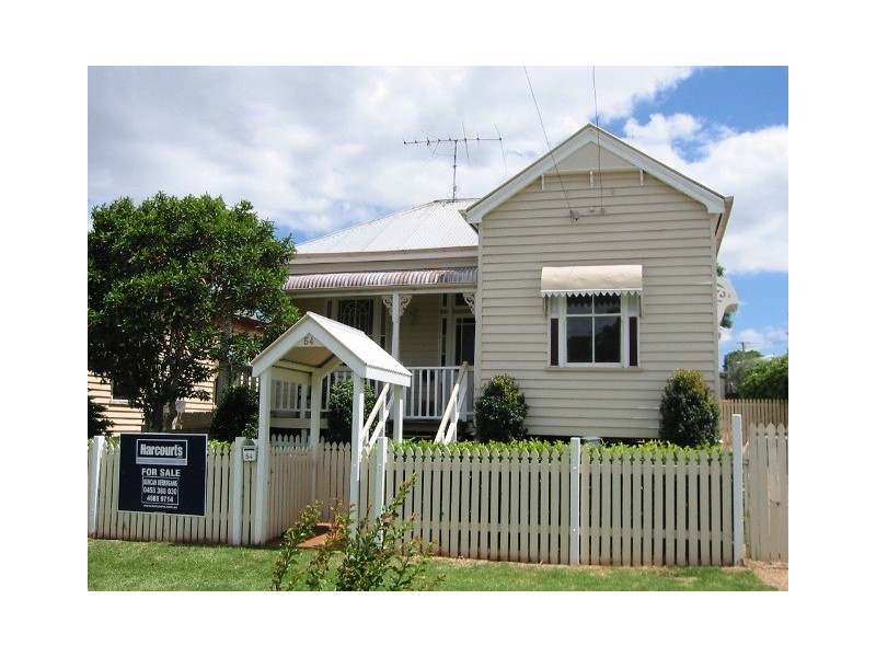 54 Tolmie Street, South Toowoomba QLD 4350